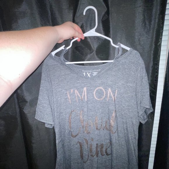 I'm on cloud Wine Shirt - Picture 4 of 5